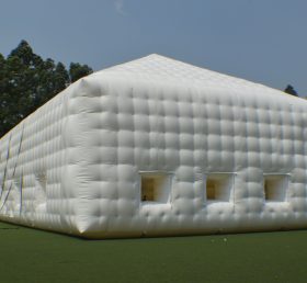 Tent1-457 Giant cort gonflabil alb durabil